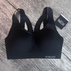 🆕 VS Angel Max Sports Bra 32D